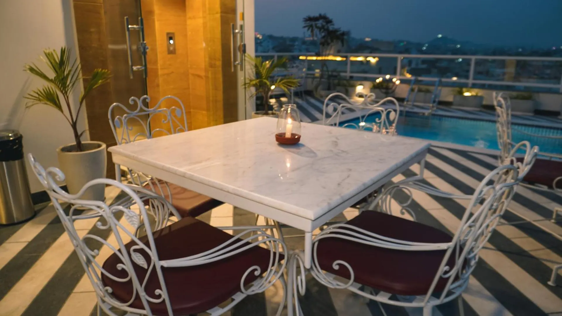 Hotel Naren Villa أُودايبور
