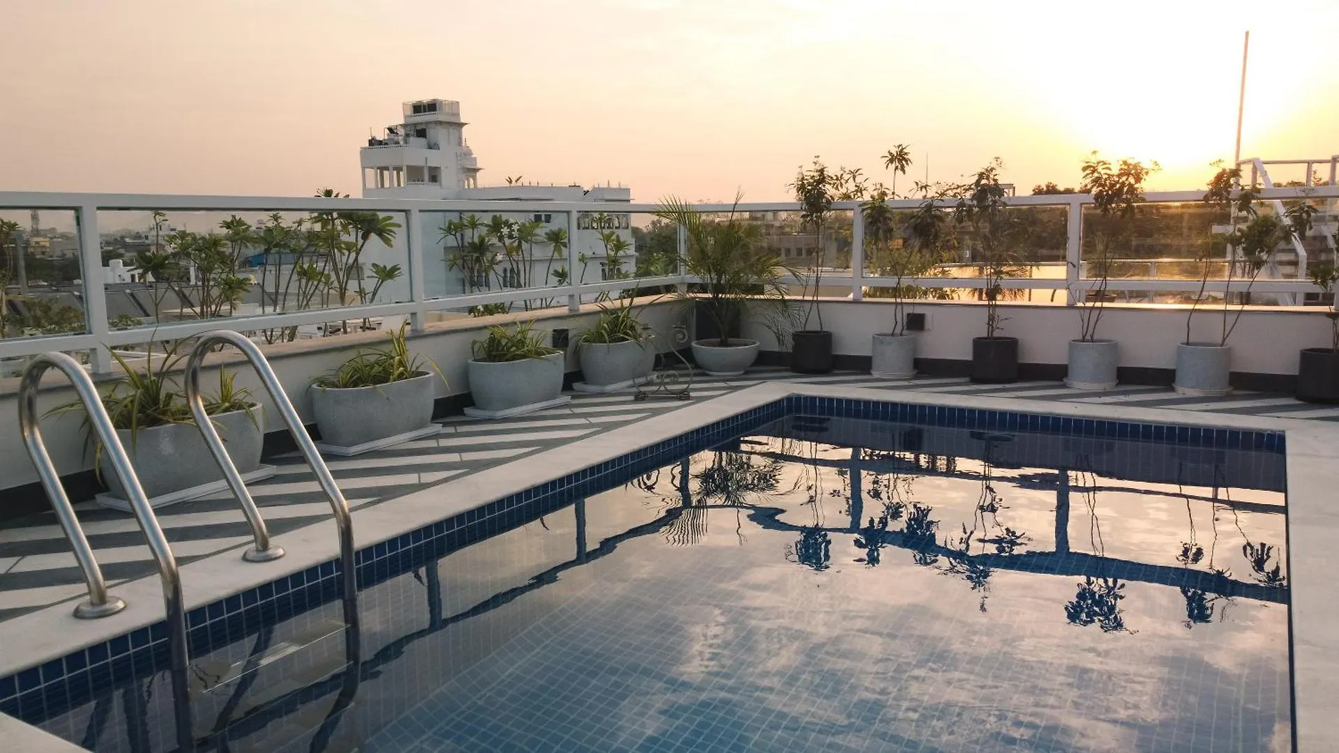 Hotel Naren Villa أُودايبور